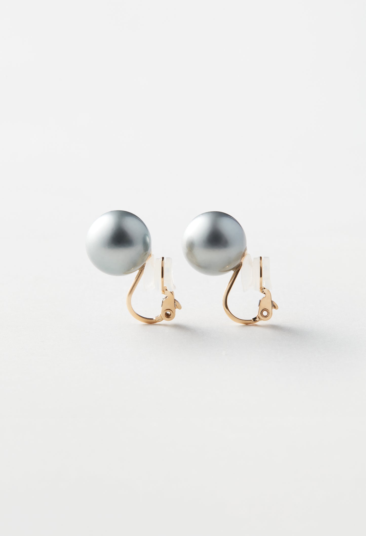 Gray South Sea Keshi Pearl Earrings(Pair)