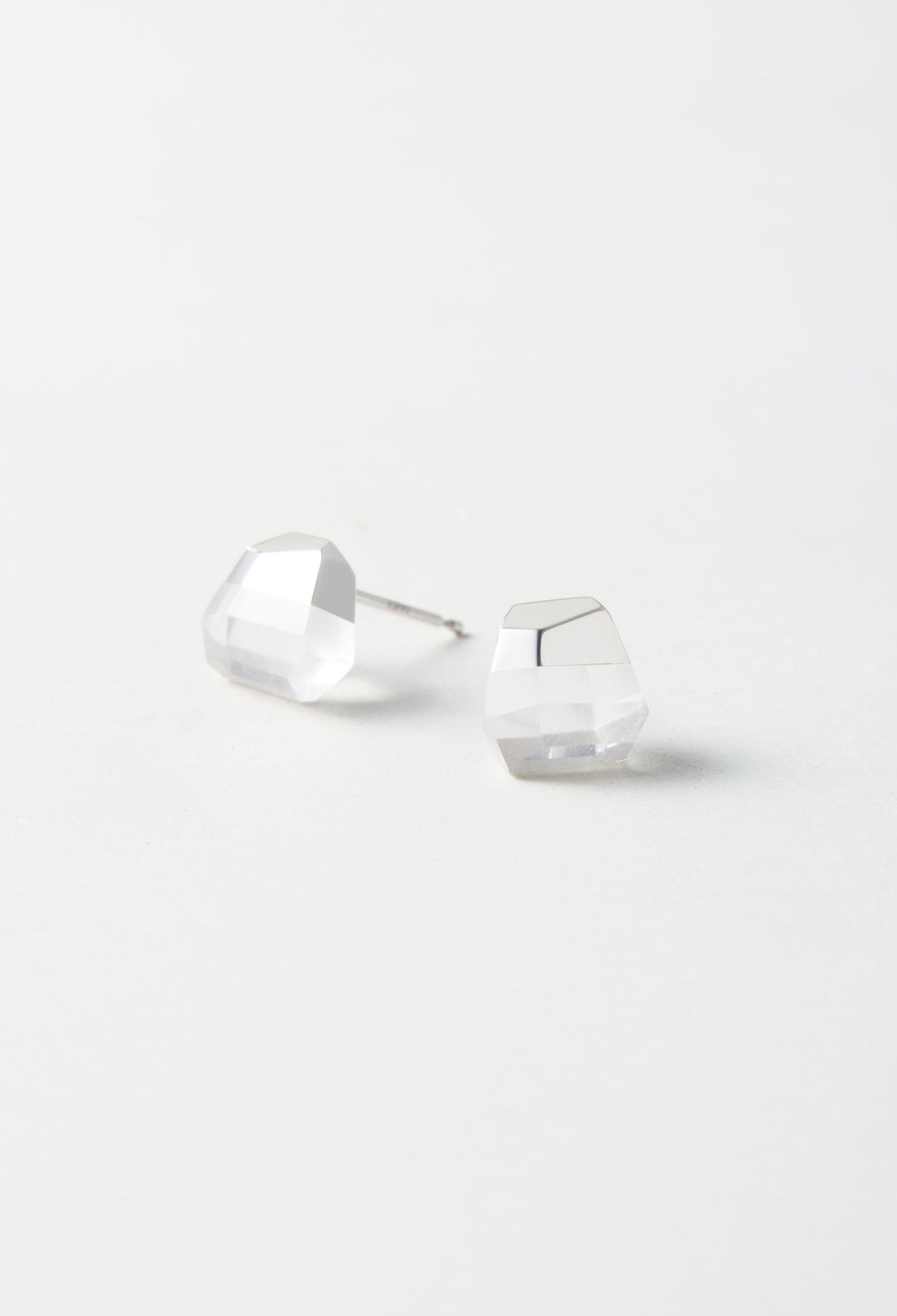 Milky Quartz Rock Pierced Earrings /Crystal(Pair)