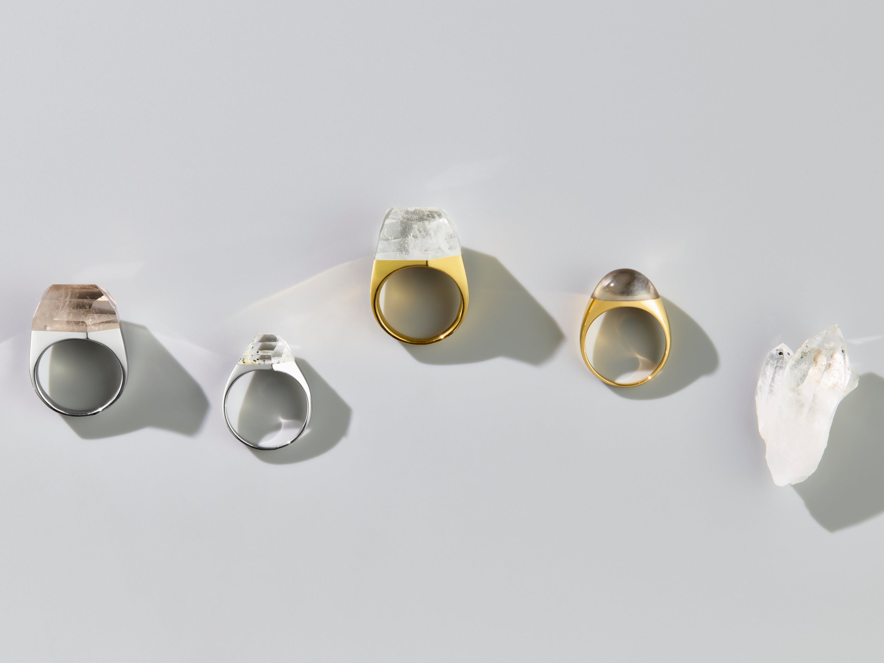 ボロロ bororo サファイア ピアス bororo (ボロロ) 公式オンラインストア