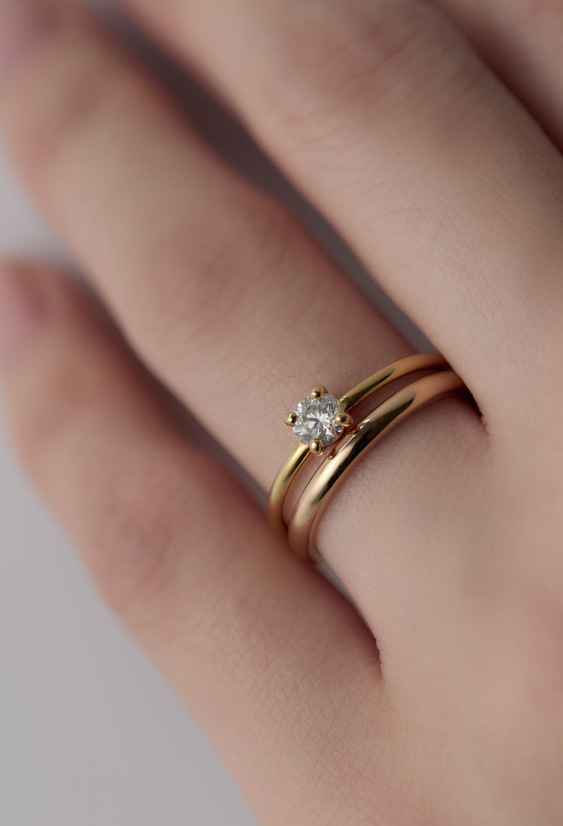 Engagement Ring K18YG Round Brilliant Cut Diamond