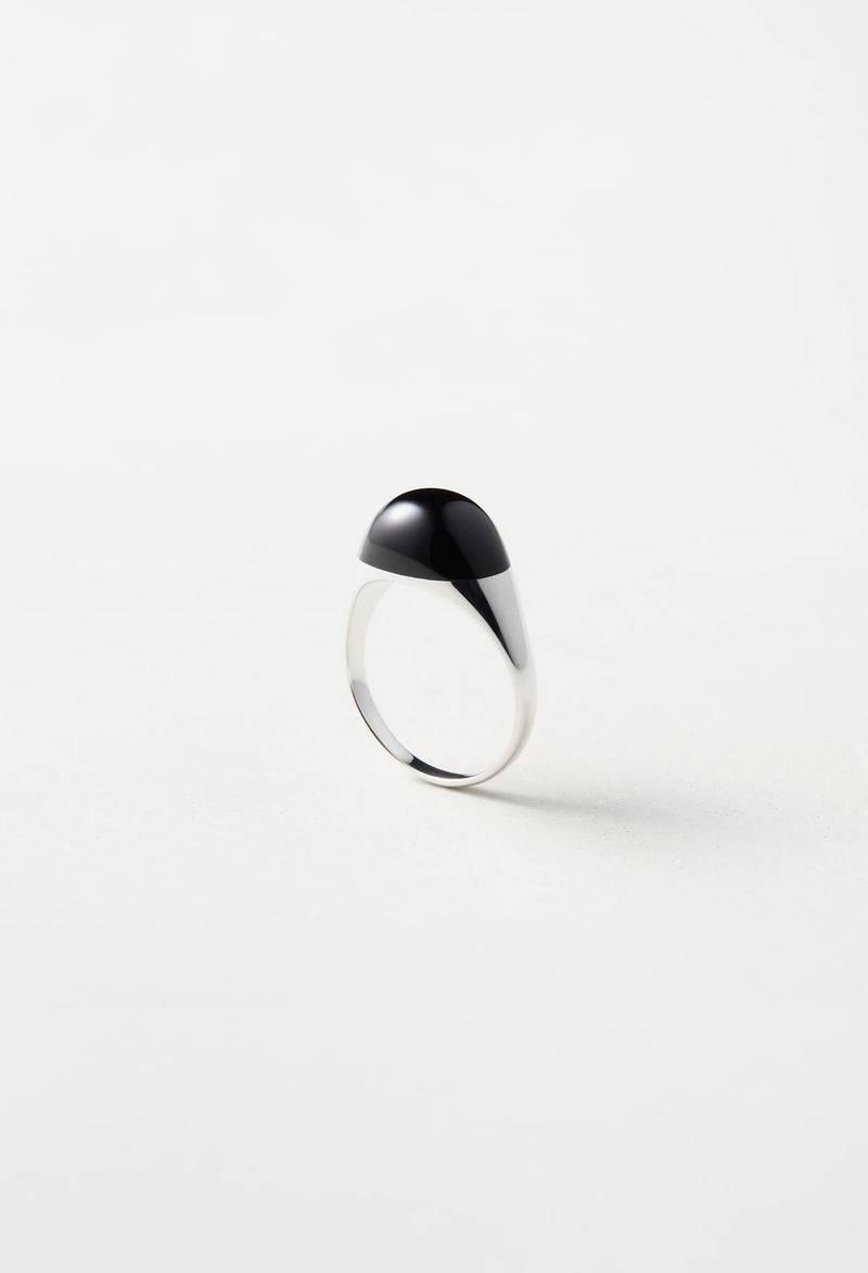 Onyx Mini Rock Ring / Round / Silver