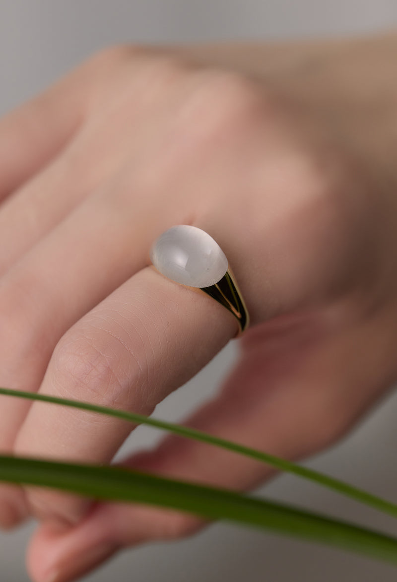 Milky Quartz Mini Rock Ring / Round / Yellow