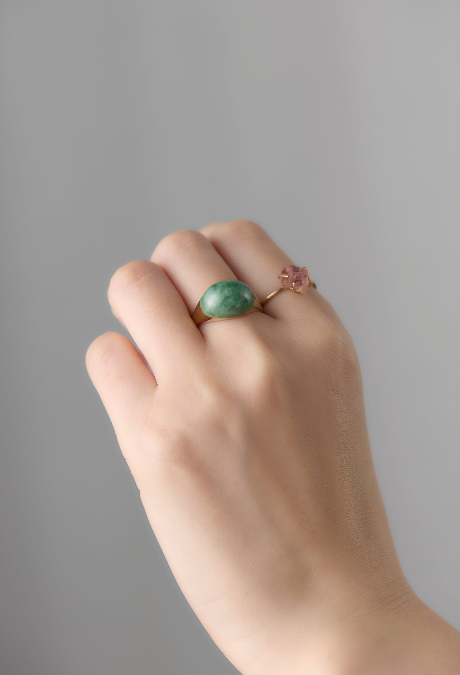 16kgpグリーンアップルな天然石翡翠樹脂コーティングフォークリング指輪