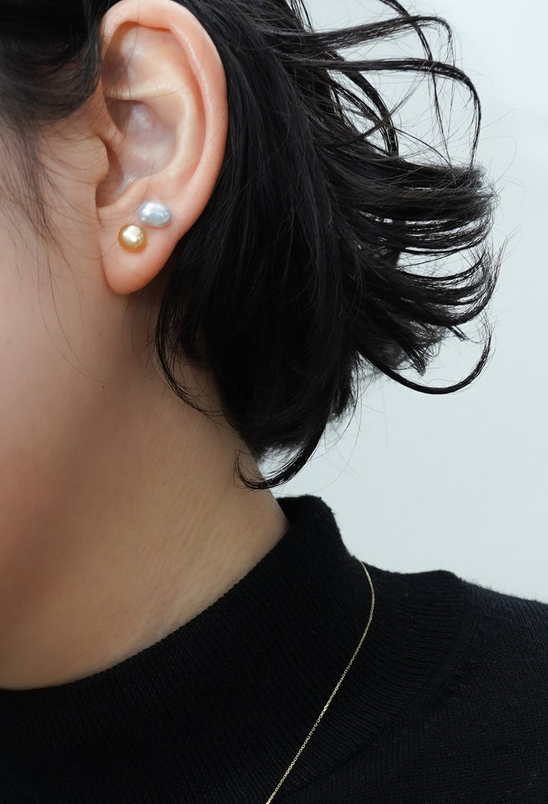 Golden South Sea Keshi Pearl Pierced Earring