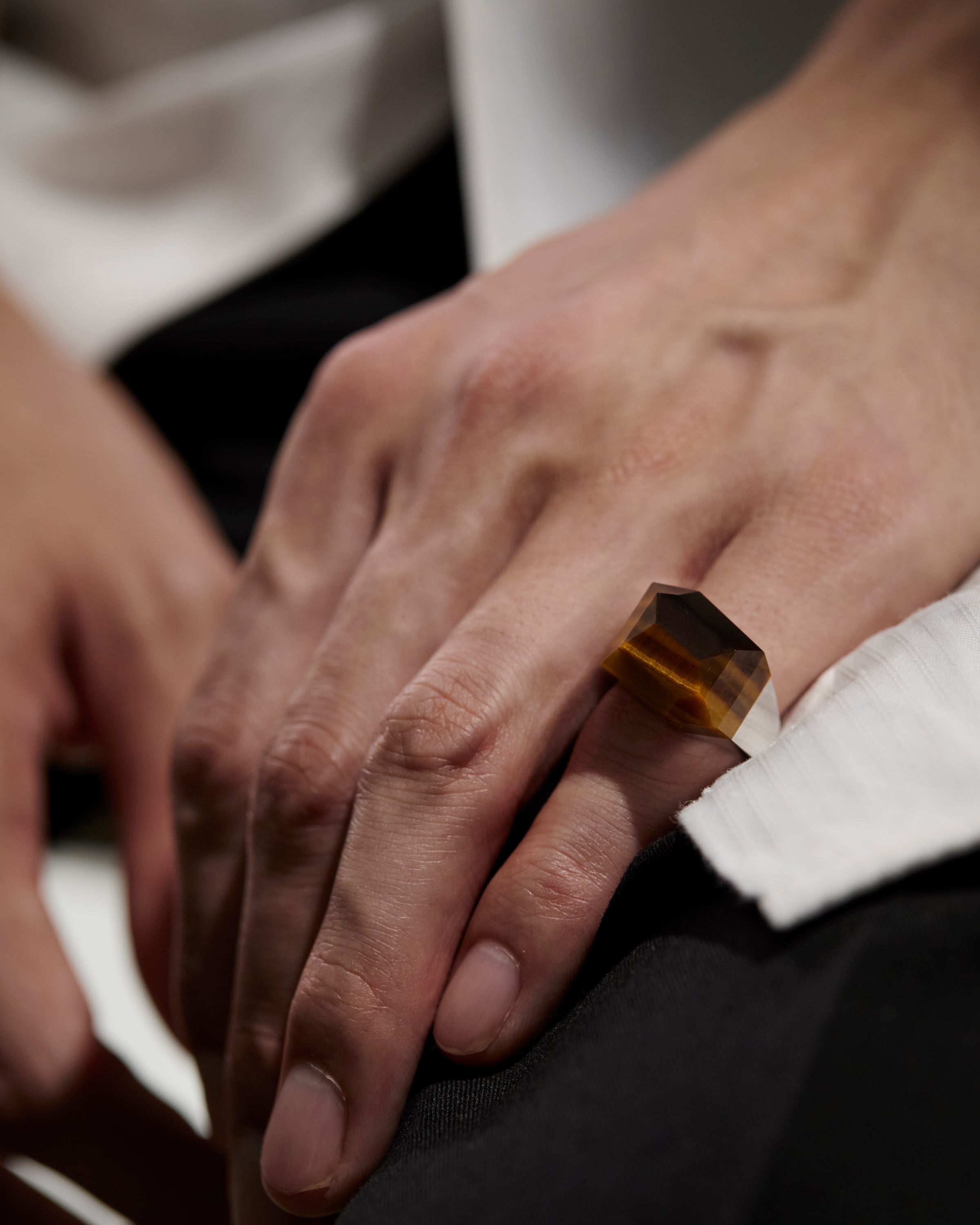 Tiger's Eye Rock Ring / Round / Yellow