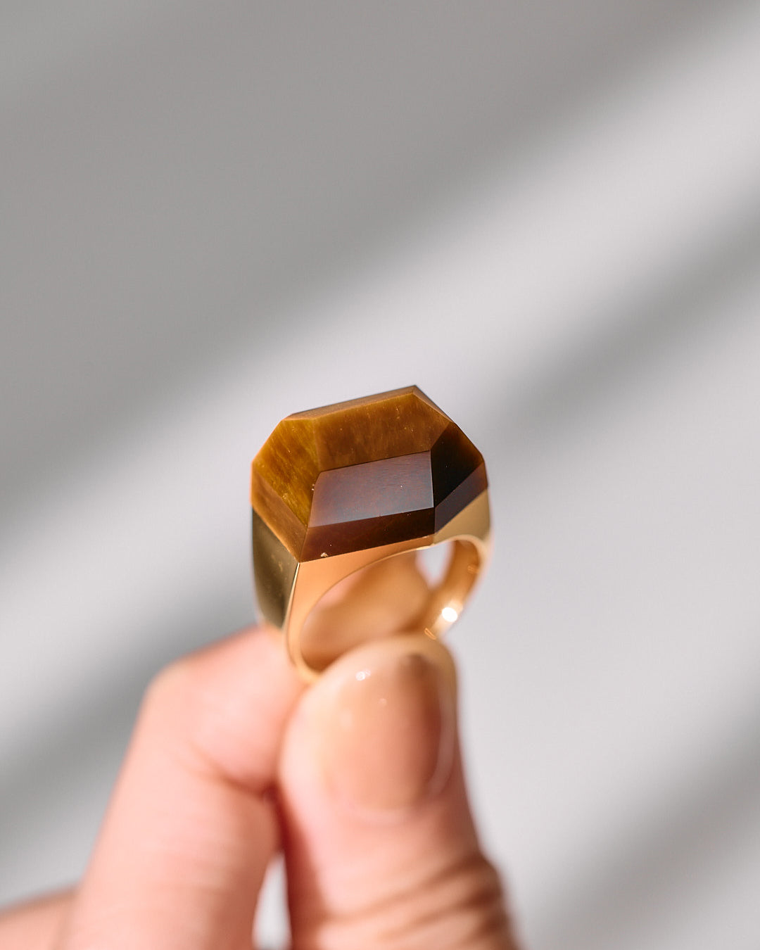 Tiger's Eye Rock Ring / Round / Yellow