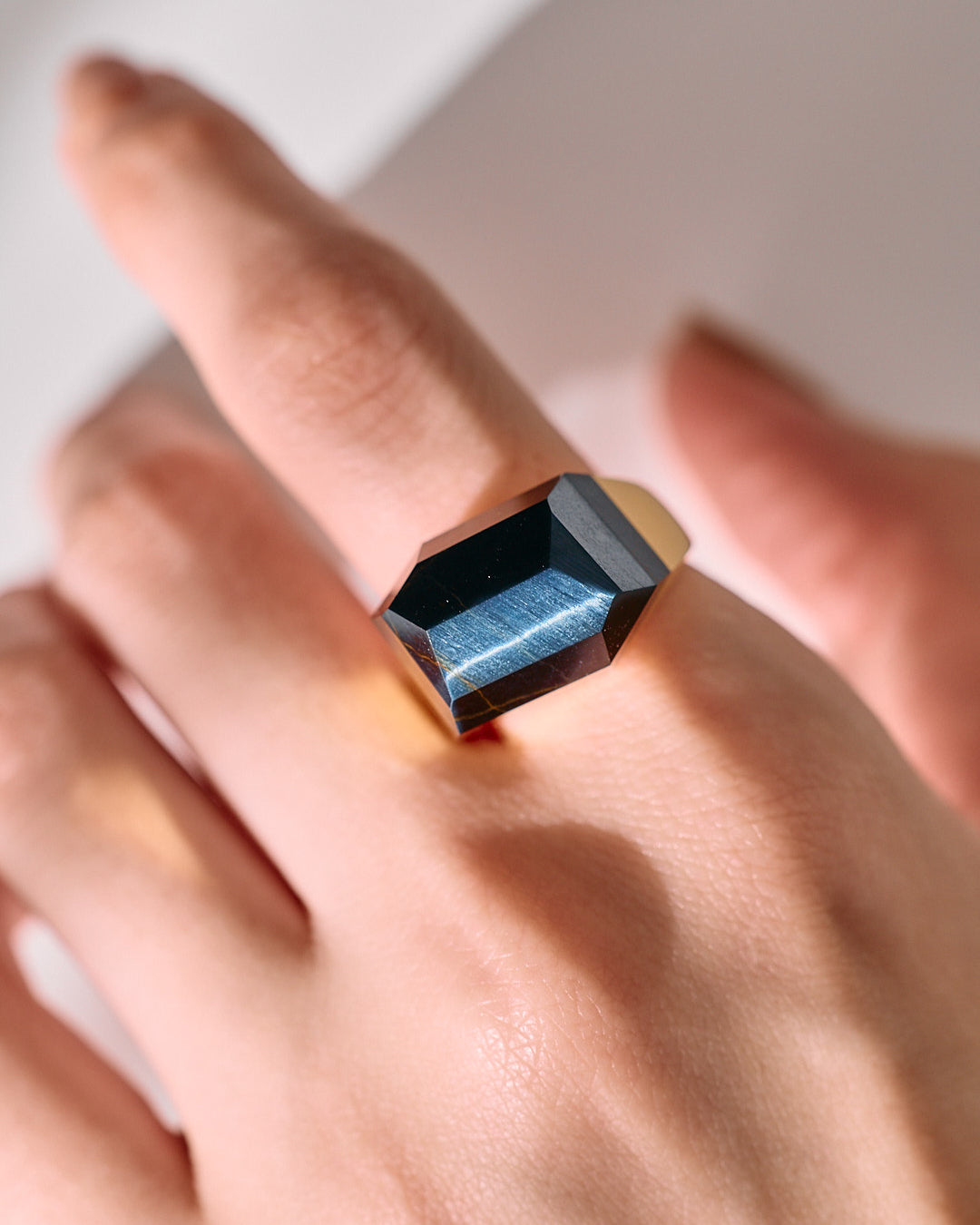 [One-of-a-kind] Hawk's Eye Rock Ring / Round / Yellow