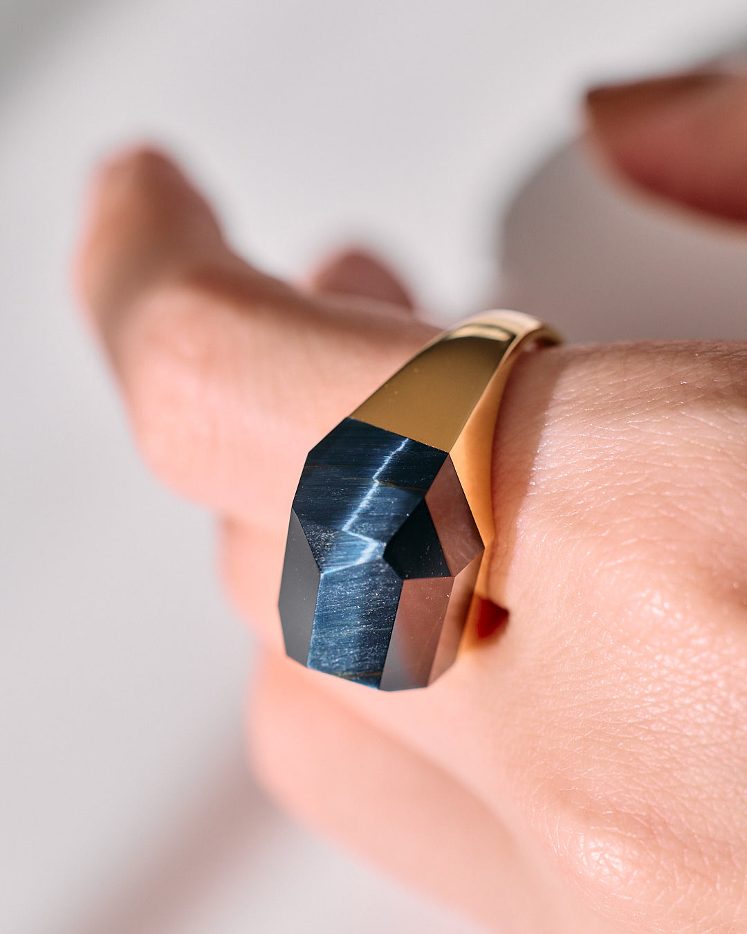 [One-of-a-kind] Hawk's Eye Rock Ring / Round / Yellow