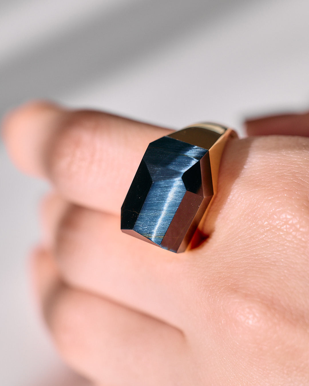 [One-of-a-kind] Hawk's Eye Rock Ring / Round / Yellow