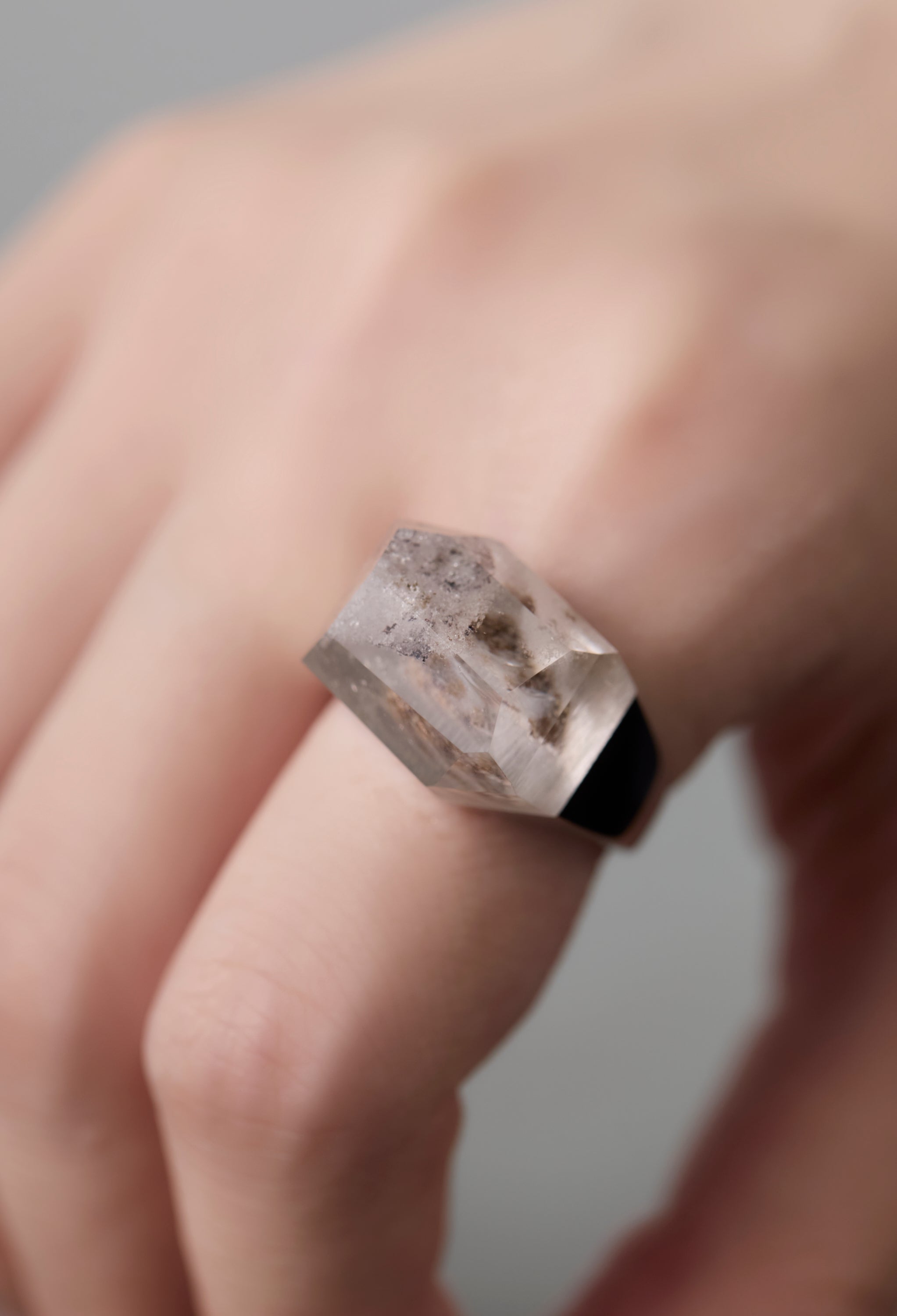 [One-of-a-kind] Black Banded Agate Rock Ring / Crystal / Silver