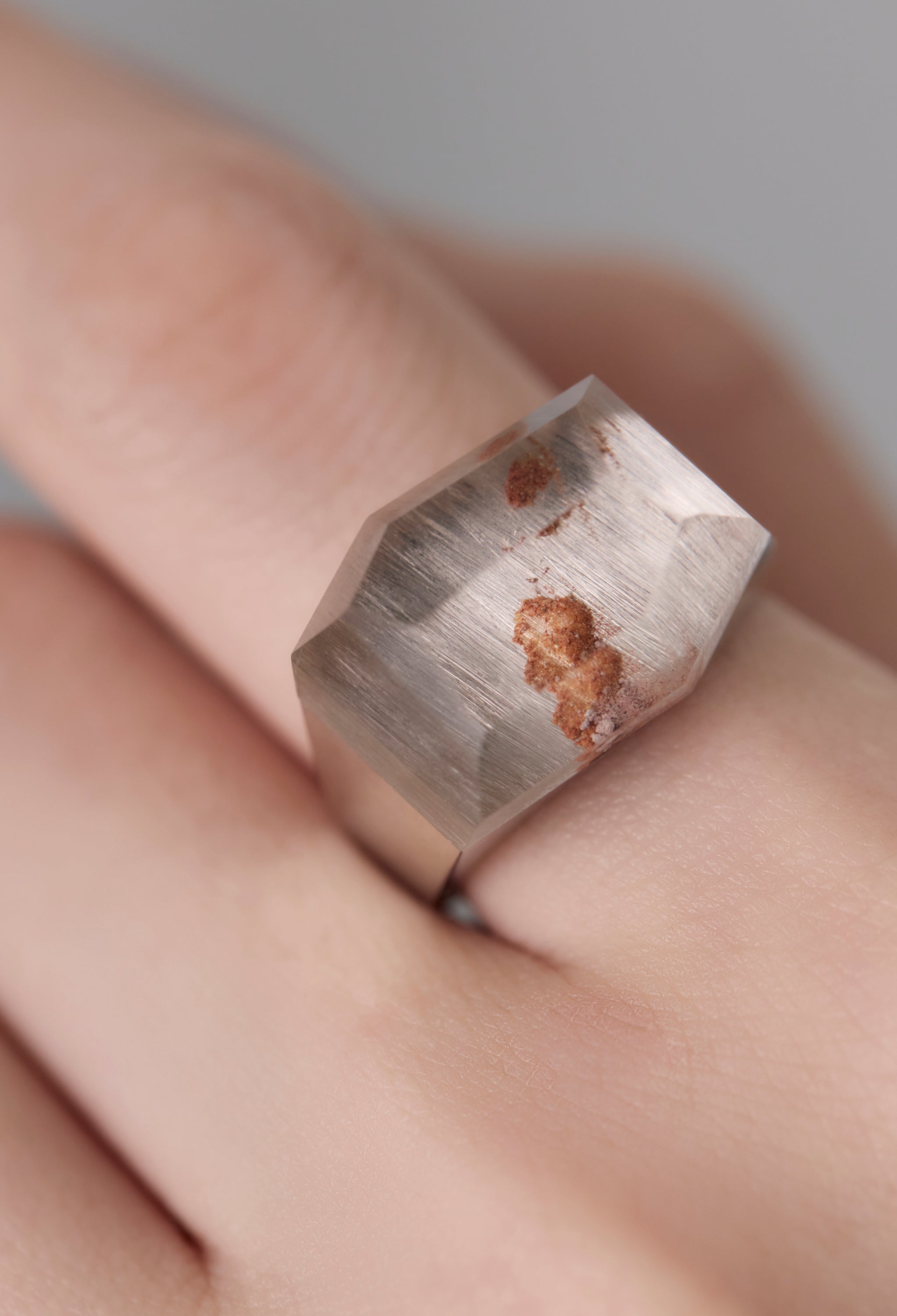 [One-of-a-kind] Black Banded Agate Rock Ring / Crystal / Silver
