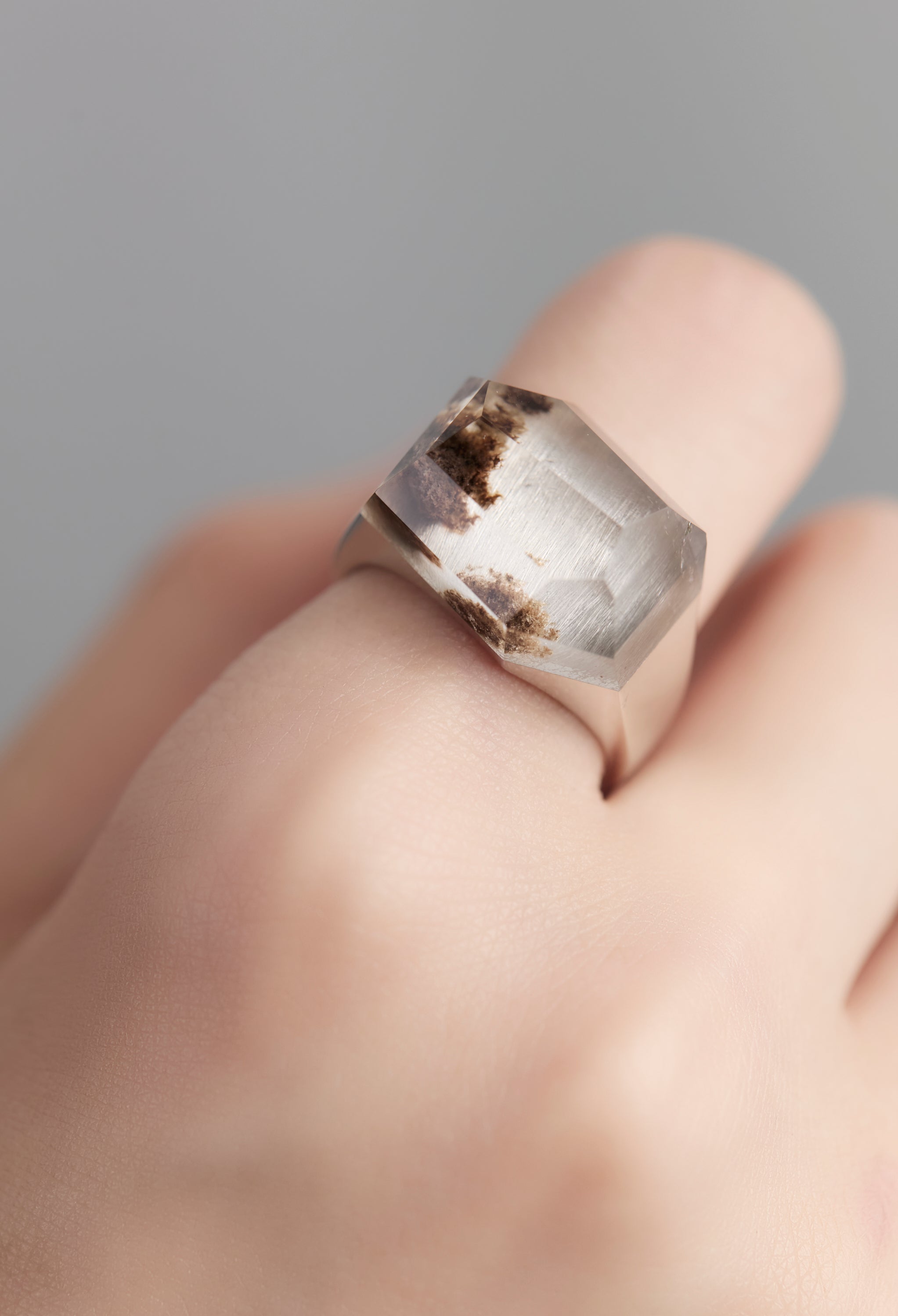 [One-of-a-kind] Black Banded Agate Rock Ring / Crystal / Silver