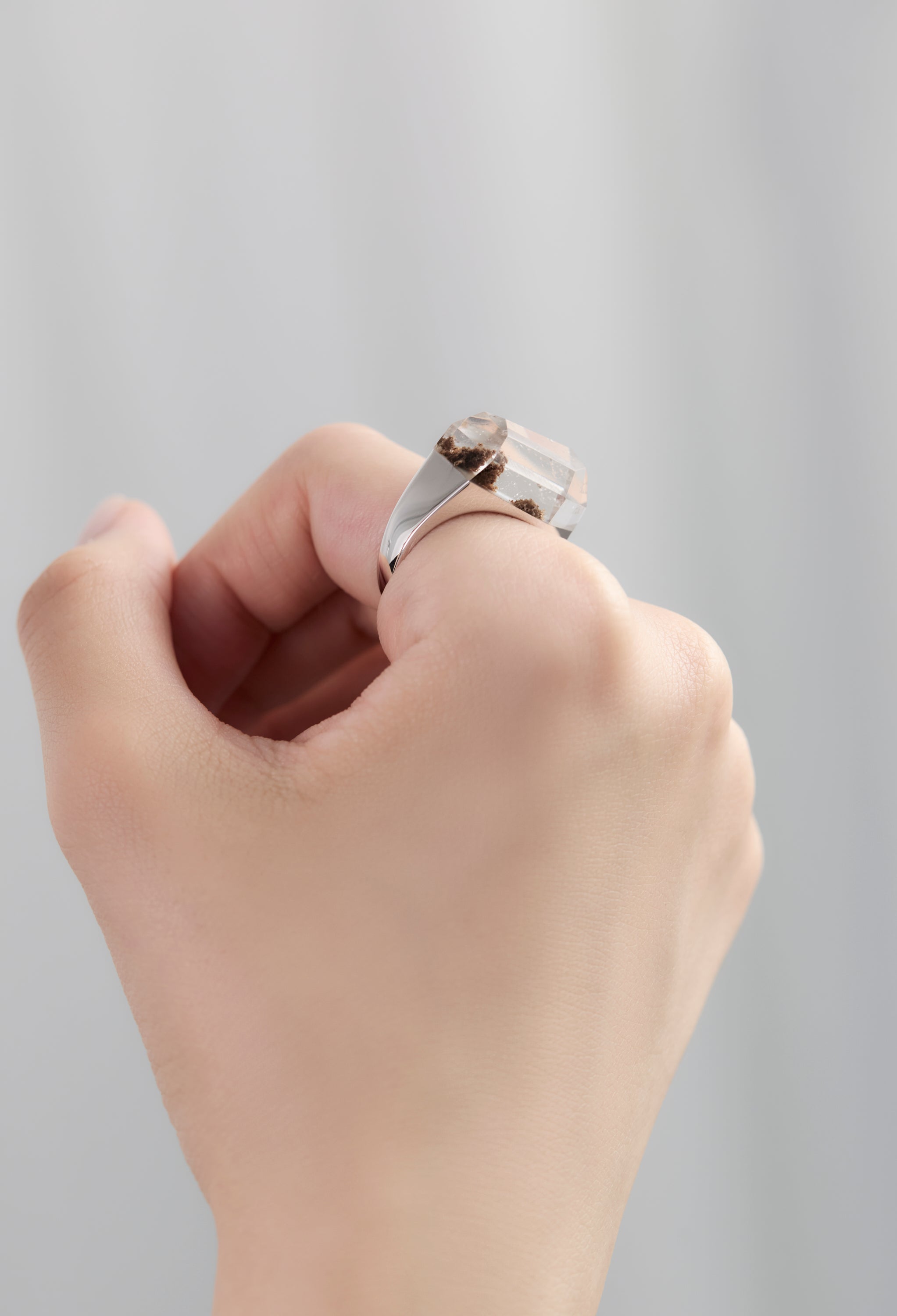 [One-of-a-kind] Black Banded Agate Rock Ring / Crystal / Silver
