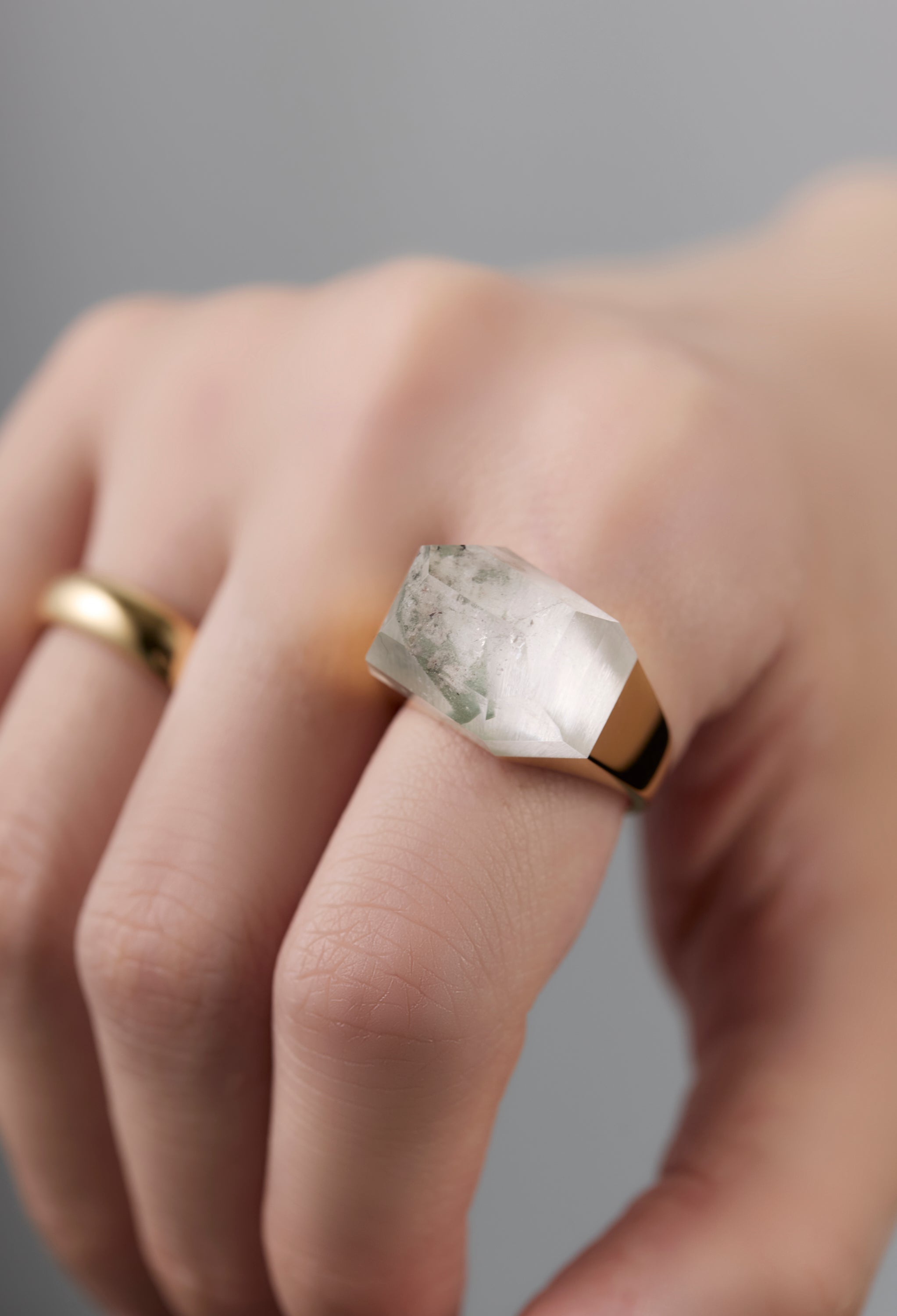 [One-of-a-kind] Black Banded Agate Rock Ring / Crystal / Silver