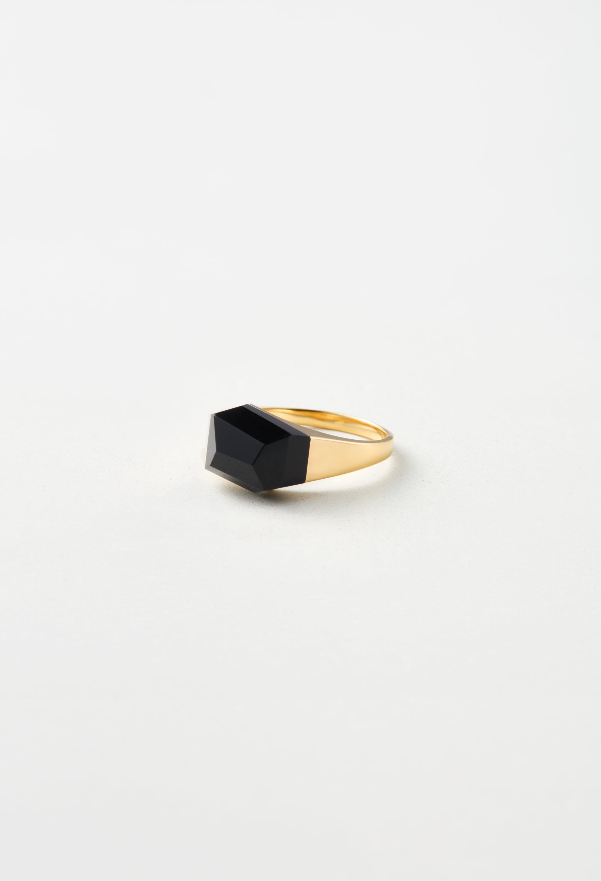 Onyx Ring – bororo