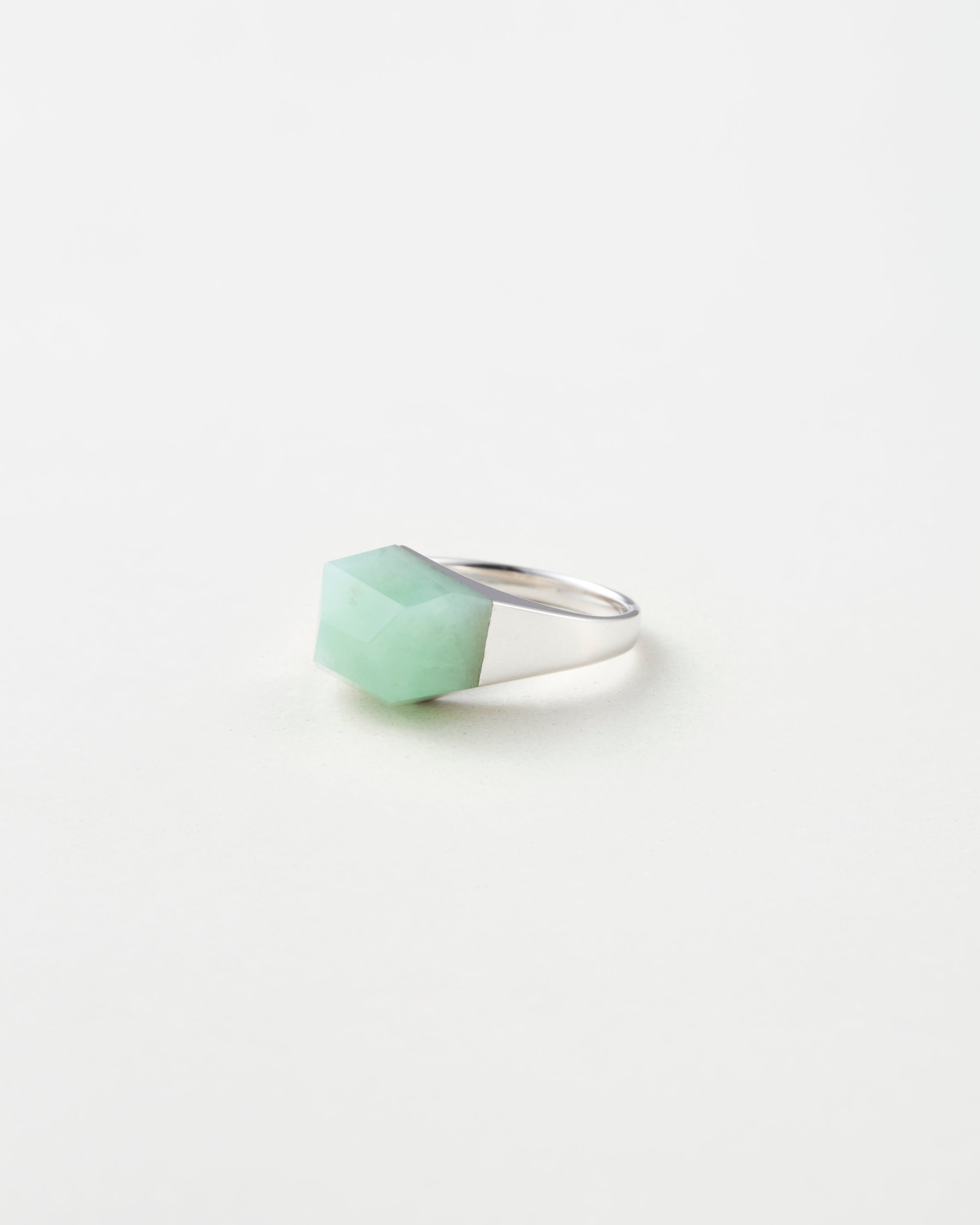 Green Jade Mini Rock Ring / Round / Yellow