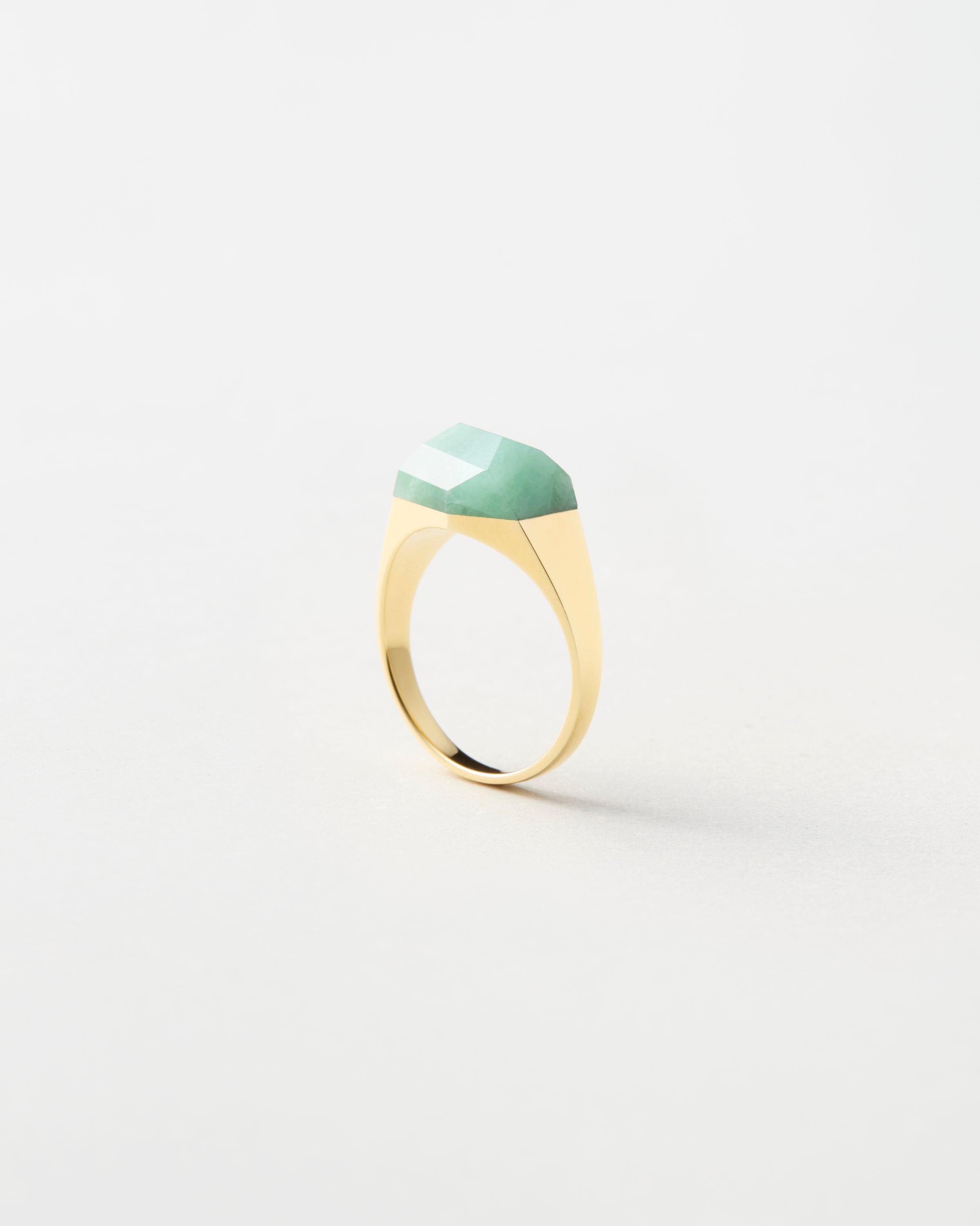 Green Jade Mini Rock Ring / Round / Yellow
