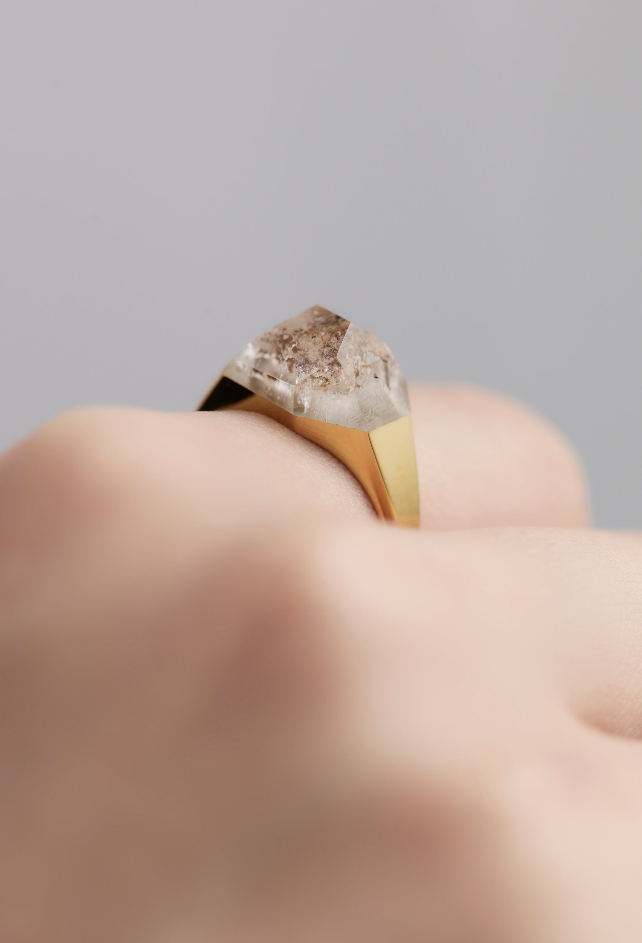 [One-of-a-kind] Garden Quartz Mini Rock Ring / Round / Silver