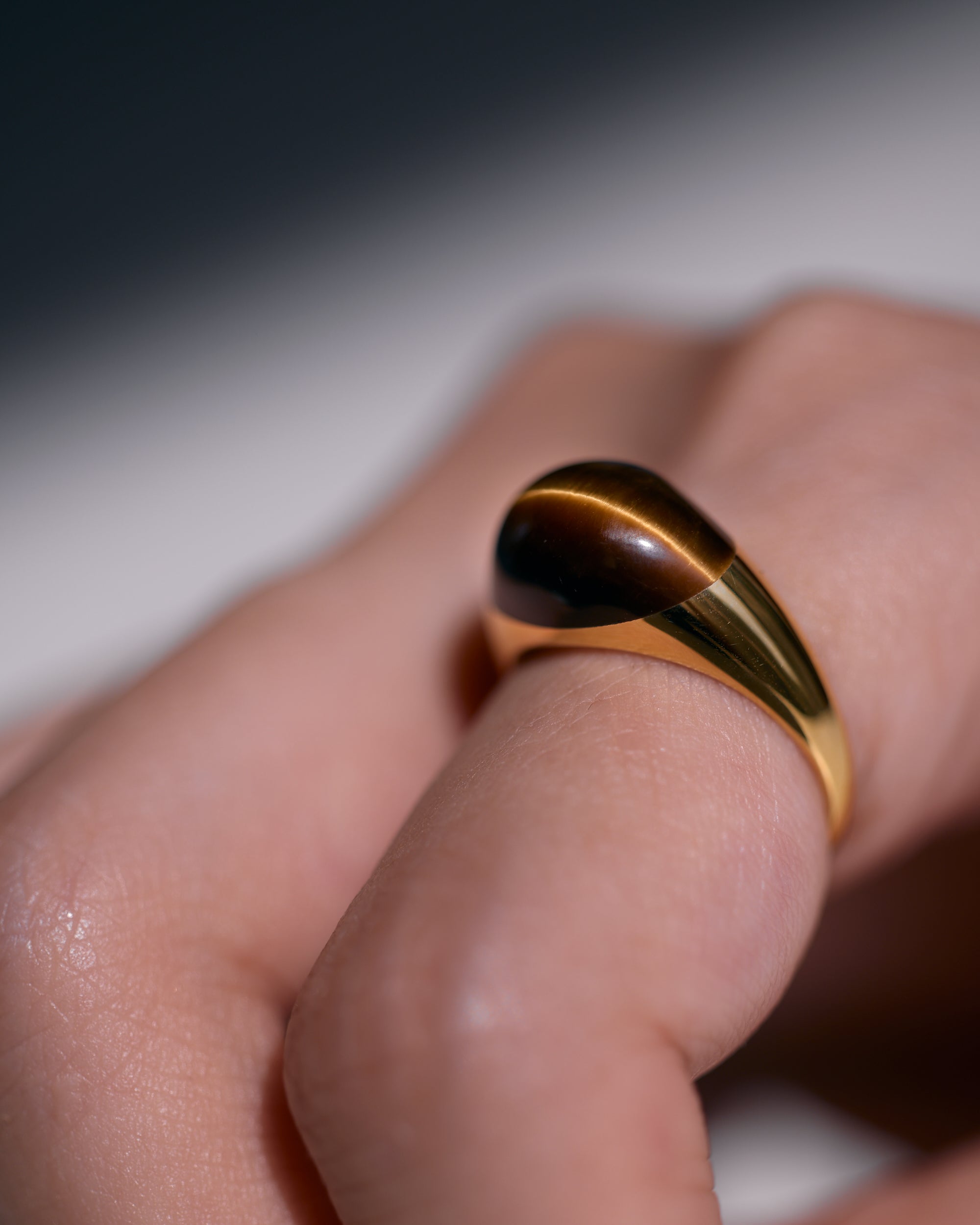 Tiger's Eye Mini Rock Ring / Round / Yellow