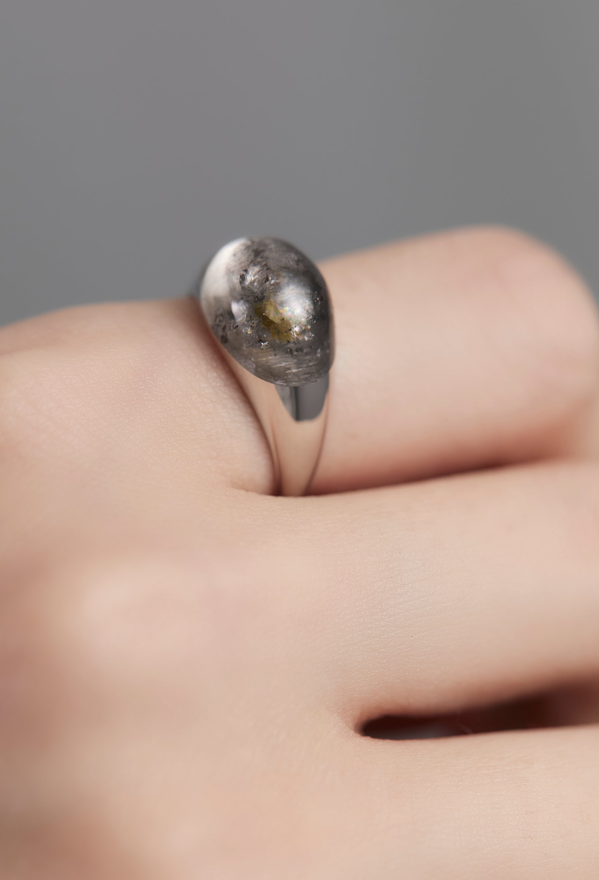 [One-of-a-kind] Garden Quartz Mini Rock Ring / Round / Silver