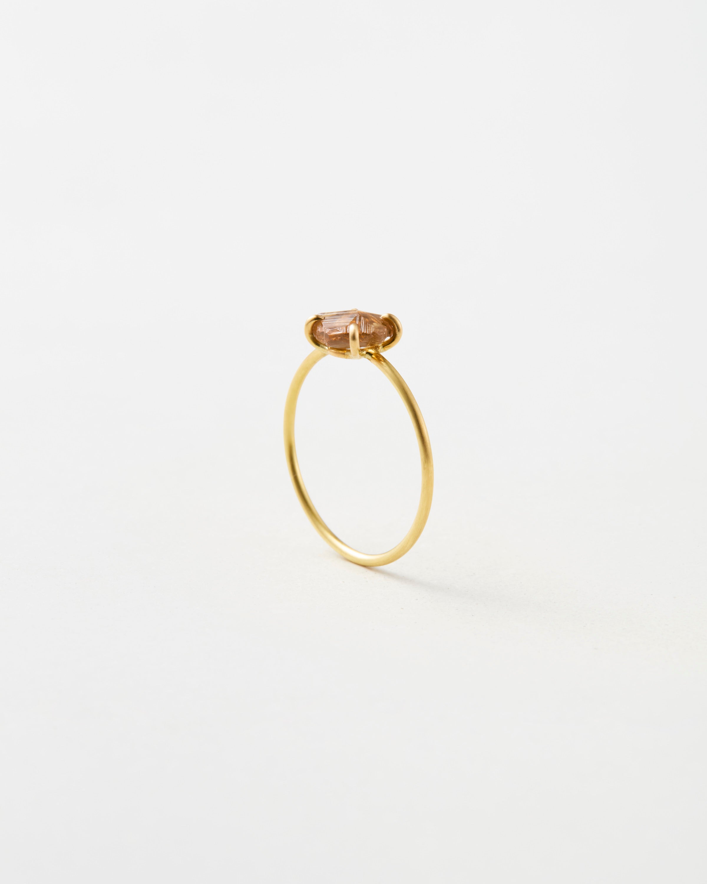 Zircon Ring – bororo