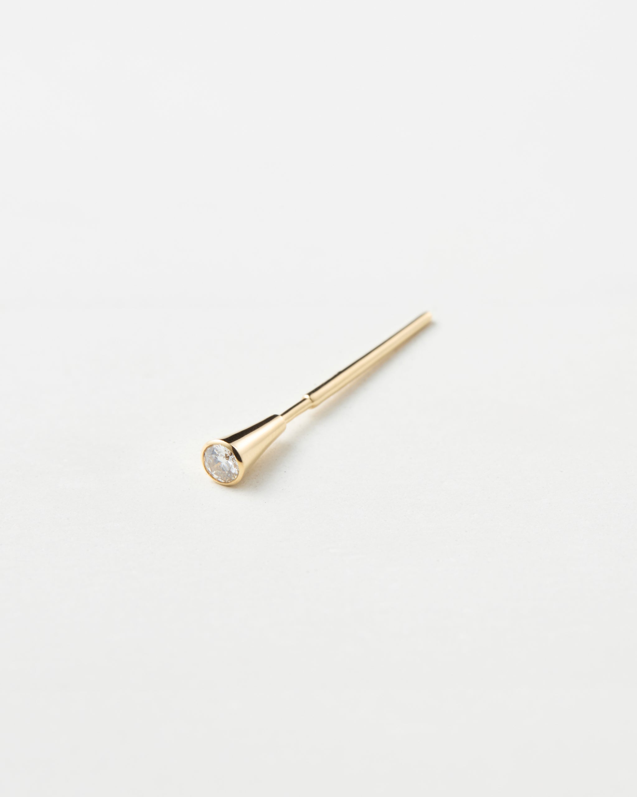 K18 ウェッジ ダイヤモンド ピアス M – bororo