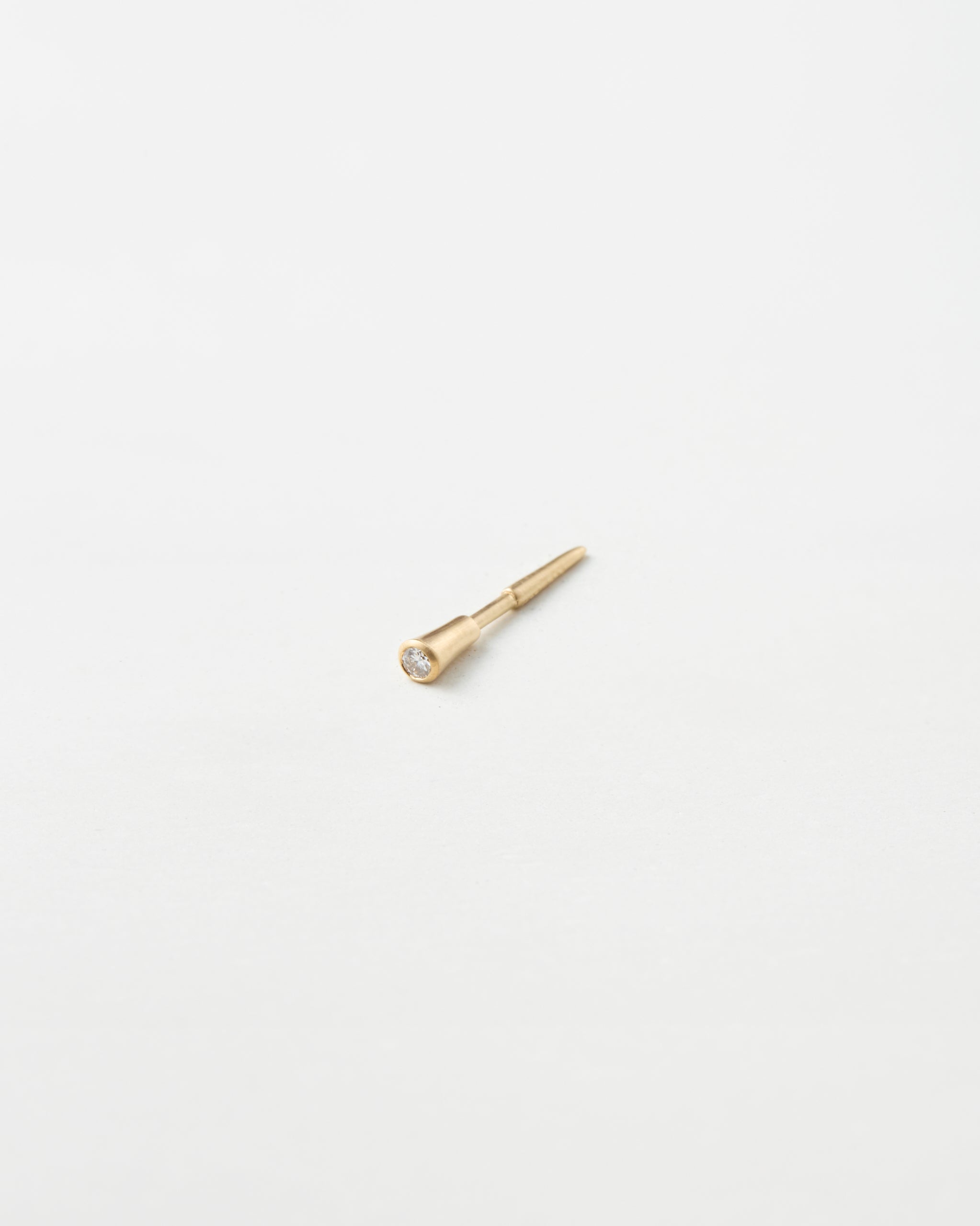 bororo 片耳ピアス tiny wild wedge Sサイズ マット YG tiny wild ほのかな野性を呼び覚ます – bororo