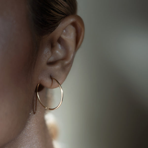 hoop / L / K18YG / Matte – bororo