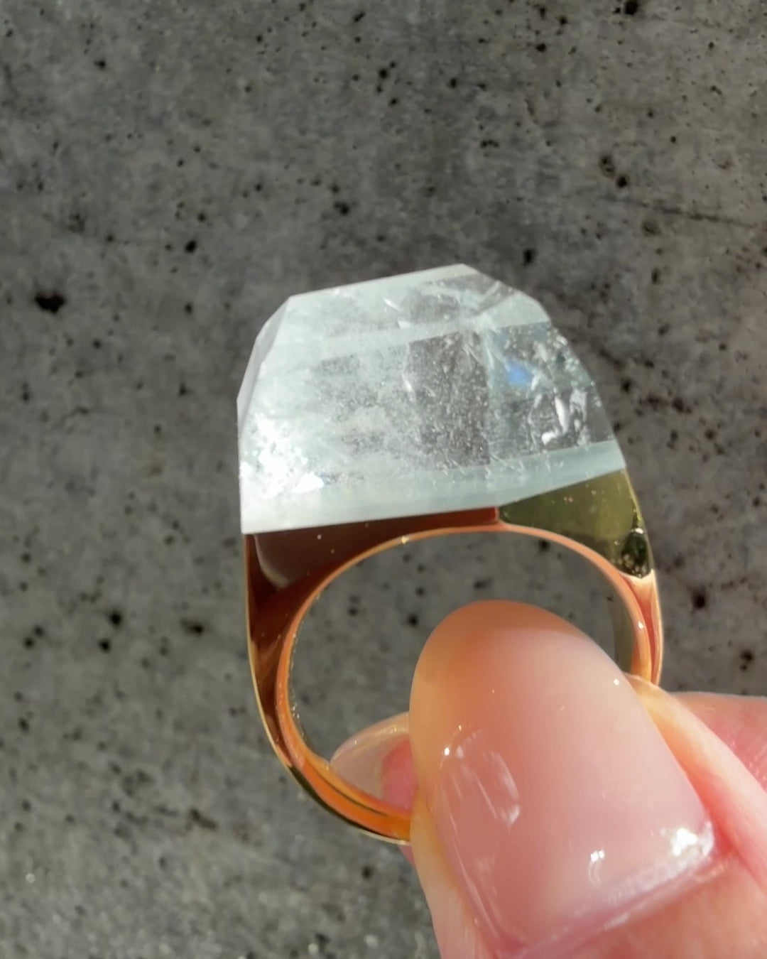 Himalaya Quartz Mini Rock Ring / Faceted Round / Silver