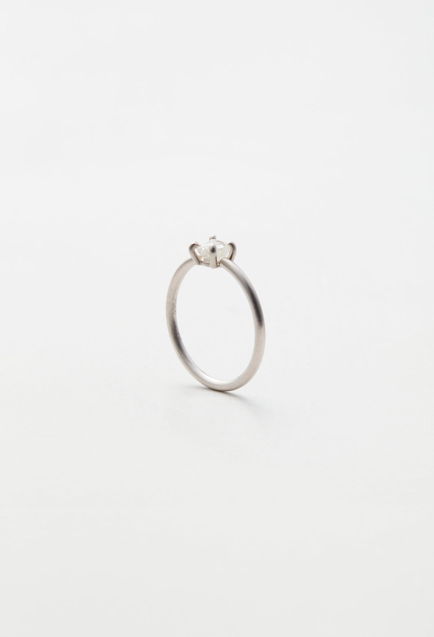Engagement Ring, Pt900, Diamond Rough