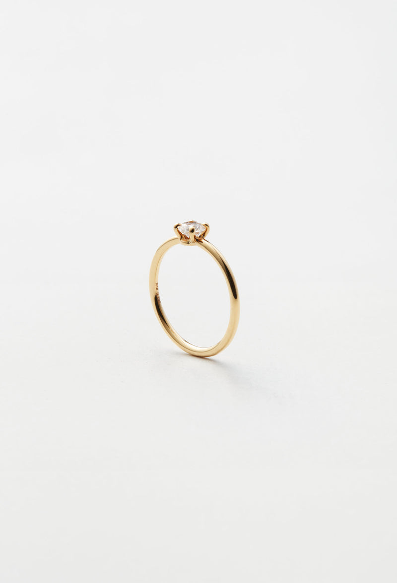 Engagement Ring, K18YG, Diamond Round Brilliant Cut